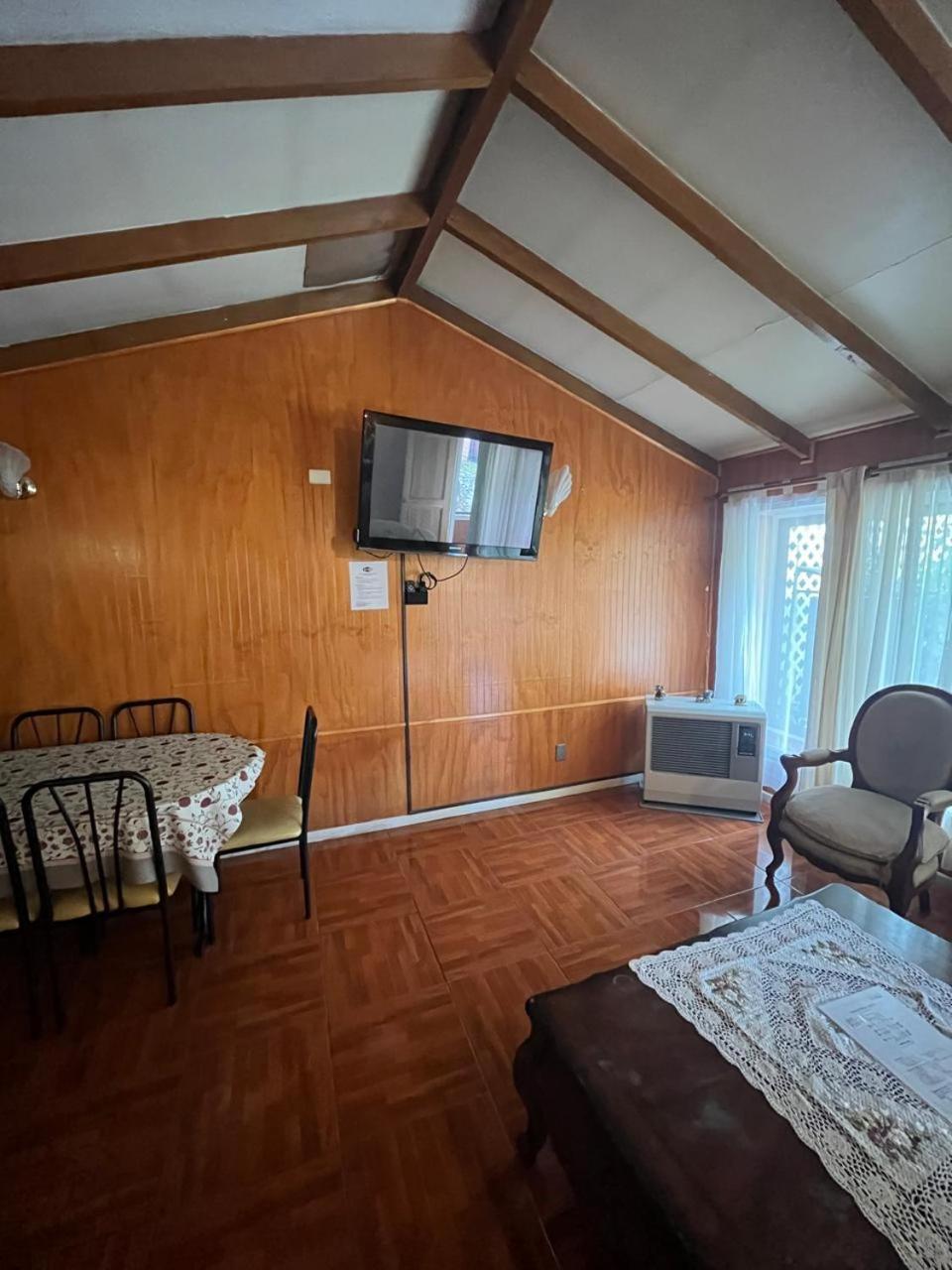 Cabanas Espanol Coyhaique Exterior photo