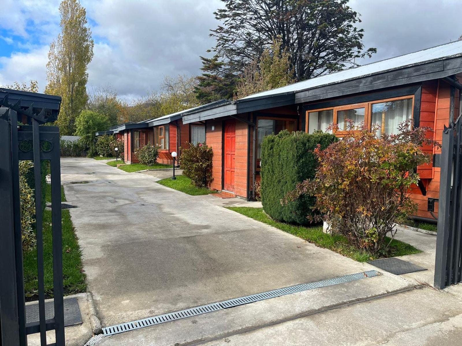 Cabanas Espanol Coyhaique Exterior photo